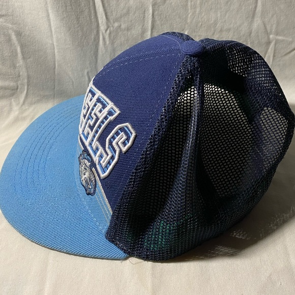 North Carolina Tar Heels Mesh Team Strapback Hat - Picture 5 of 7